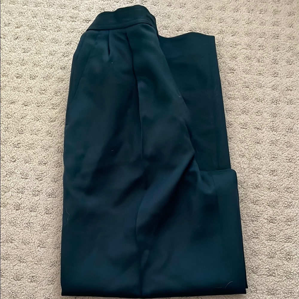Pendleton Deep Forest Green Dress Pants with Elegant Tailoring